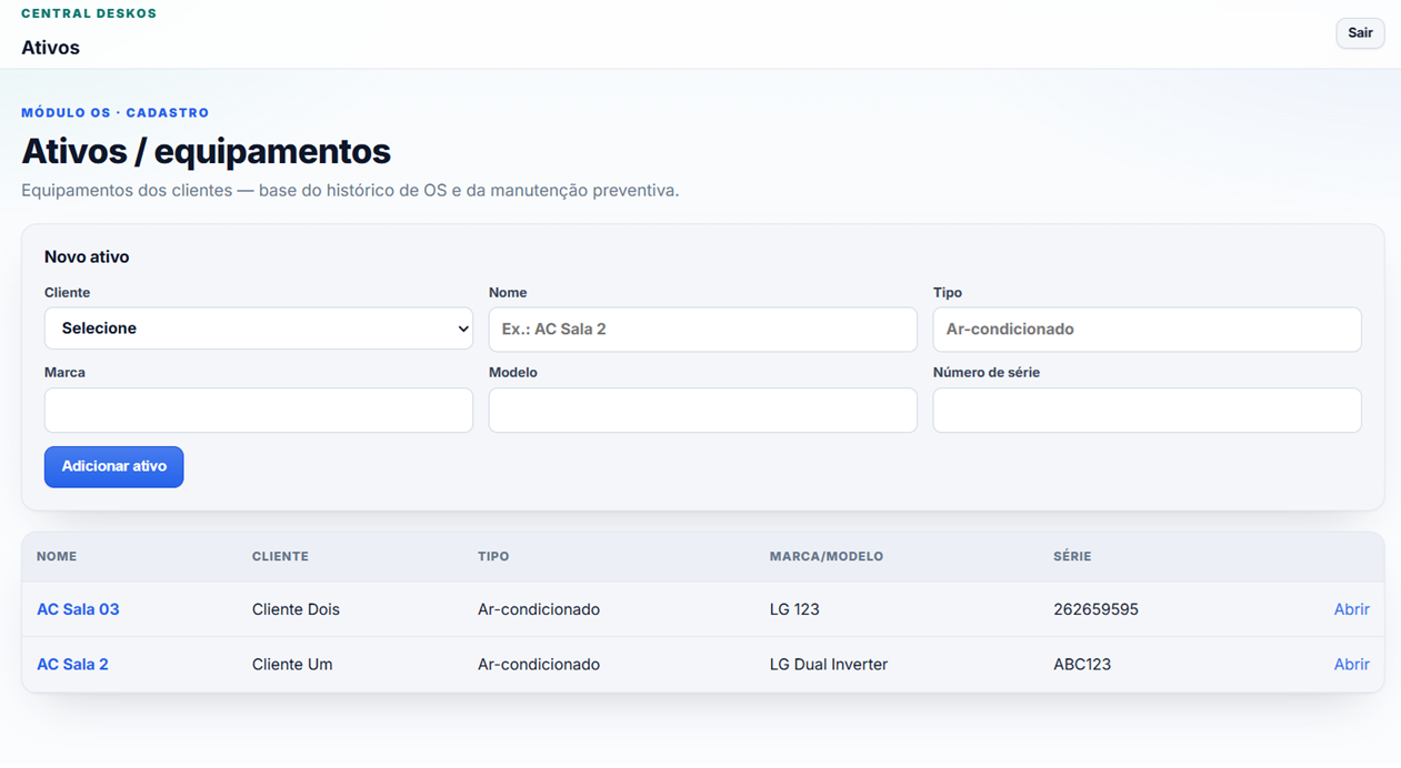 Tela real de ativos e equipamentos com cliente, tipo, marca, modelo, s&eacute;rie e link de hist&oacute;rico.
